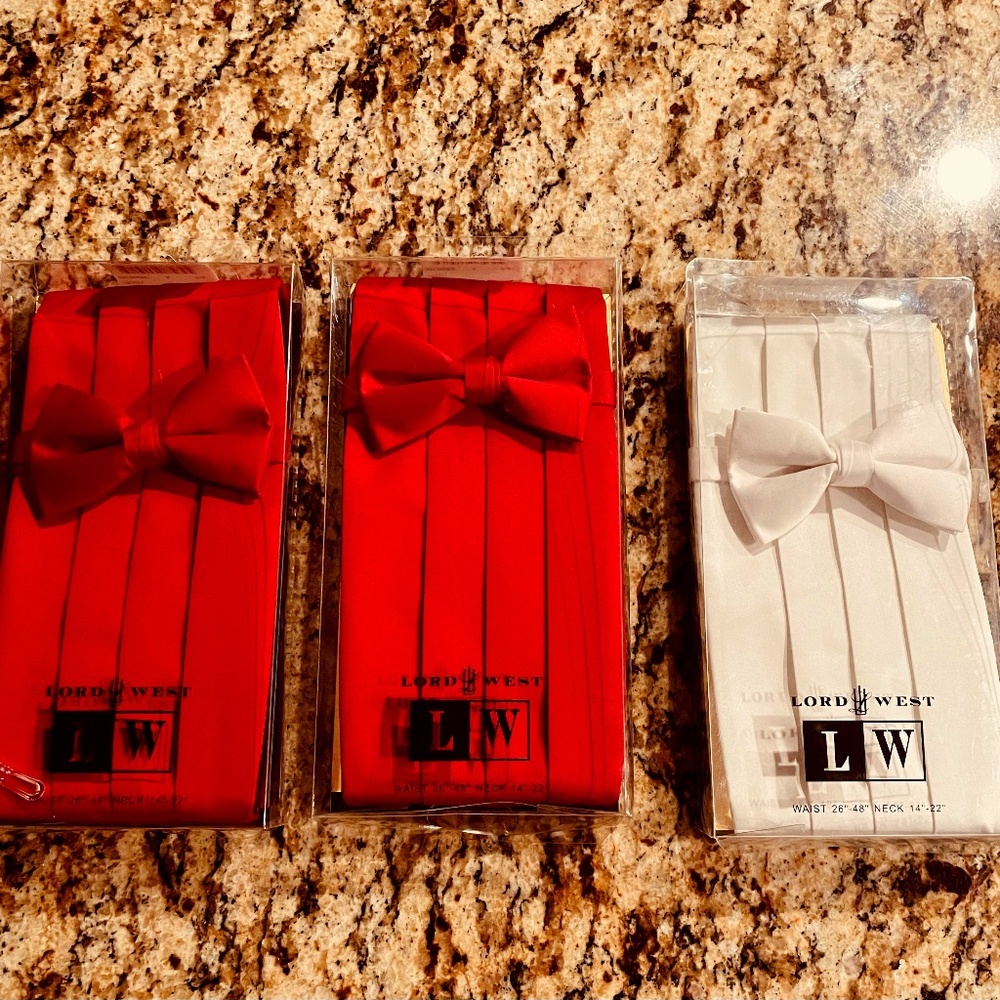 LORD WEST BOW TIE